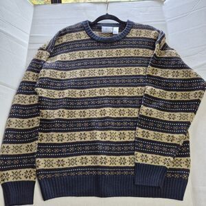 Farah Mens Size L. Sweater 100% Acrylic, 21in Sleeve, 23in Chest & 26in Length.